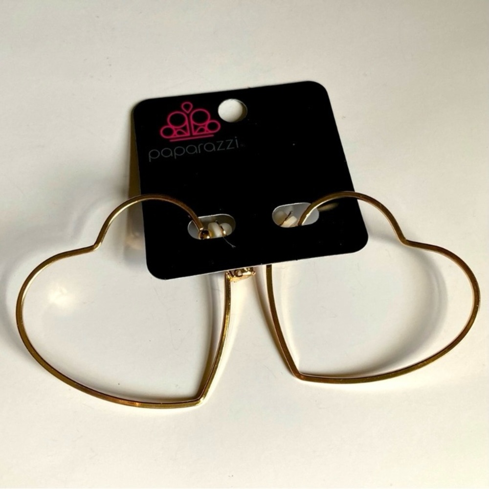 NWT Gold Heart Hoop Earrings